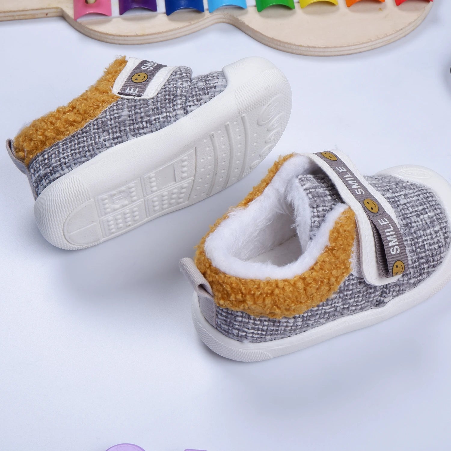 Cute Shoes for New-born Baby - Unisex